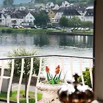 Mosel View Old Town * Zell an der Mosel