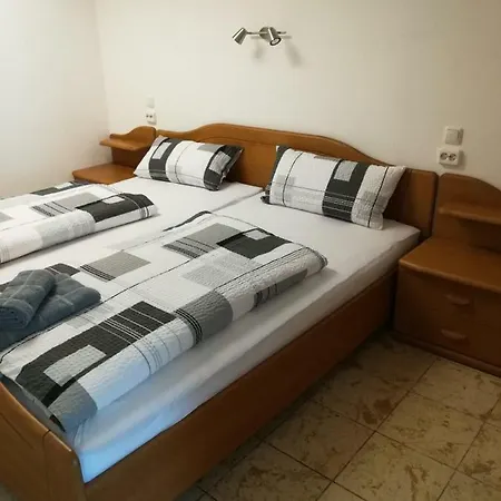 Mosel View Old Town * Zell