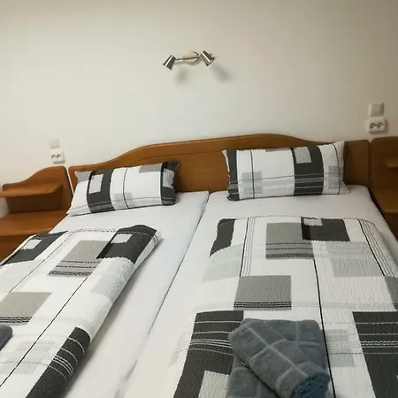 Mosel View Old Town * Zell