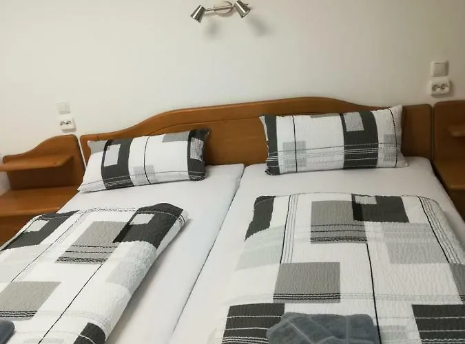 Mosel View Old Town * Zell